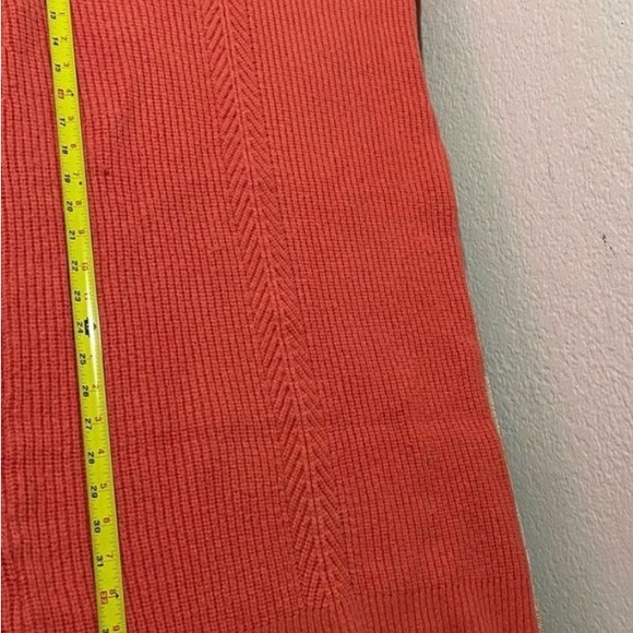 Beautiful Ann Taylor sweater dress, size S, gently worn. (*Belt not included!) - Picture 9 of 11